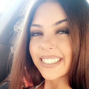 Meet your Posher, Kaila